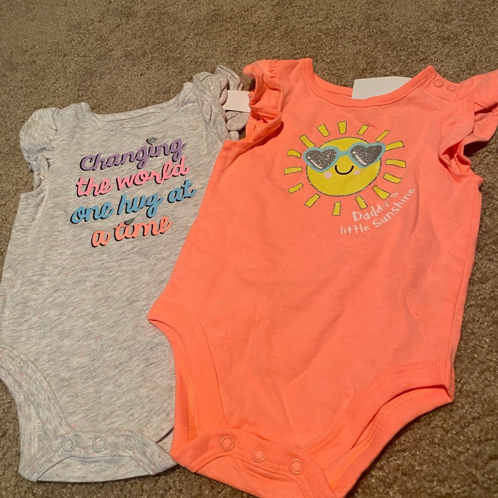 Baby bodysuit size 3-6 Months